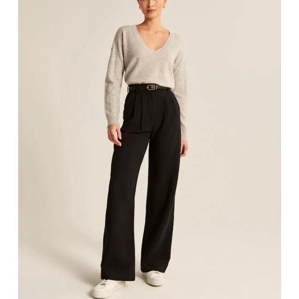 Chic Black Women's Wide-Leg Trousers
